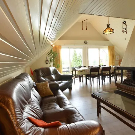Inviting In The Woods In Ovifat Chalet *
