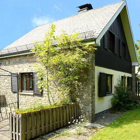 Chalé Inviting In The Woods In Ovifat *