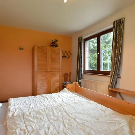 Inviting In The Woods In Ovifat Chalé Waimes