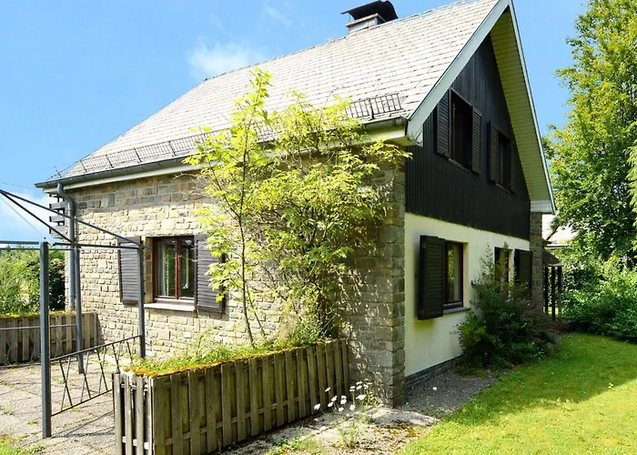 Chalet Inviting In The Woods In Ovifat *