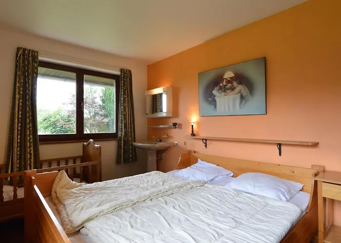 Chalet Inviting In The Woods In Ovifat