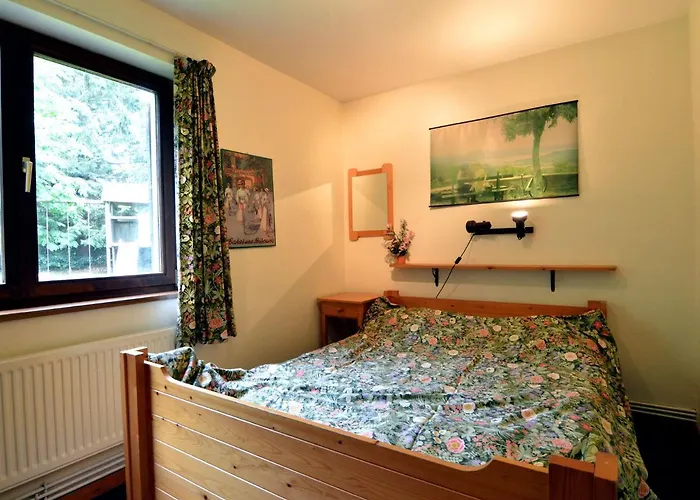 Inviting In The Woods In Ovifat Chalet Waimes